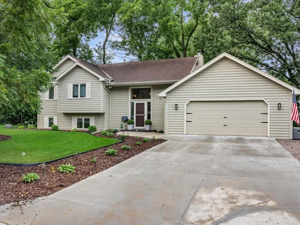 2583 Lost Lake Rd, Mound, MN 55364