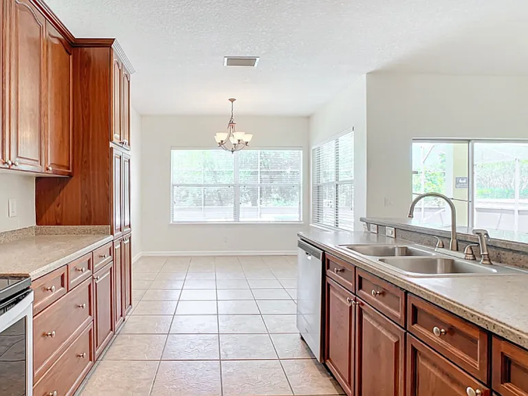 10809 Masters Dr — Photo 20