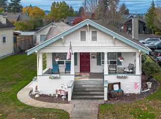 318 4th St SW, Puyallup, WA