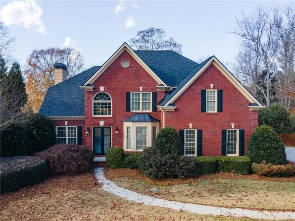 4370 Chatuge Dr, Buford, GA 30519