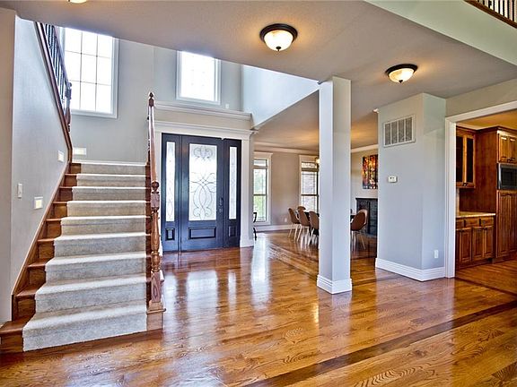 4th image of 3709 NW Creekstone Blvd
