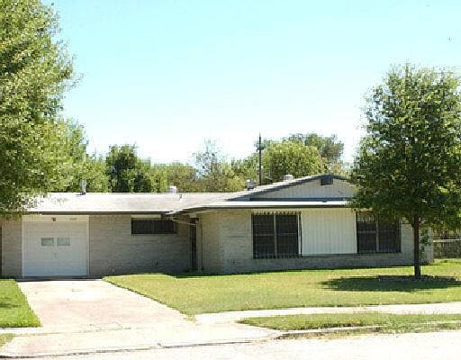 1st image of 2306 GUNSMOKE DR