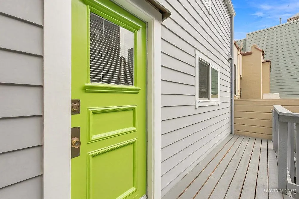 Three Bedroom Mission Stand Alone Cottage — Photo 4