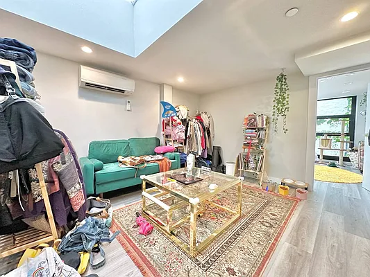 Rented by Doorway NYC, LLC | media 12