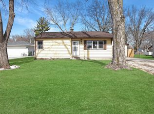 1009 Maple St, Cedar Falls, IA 50613