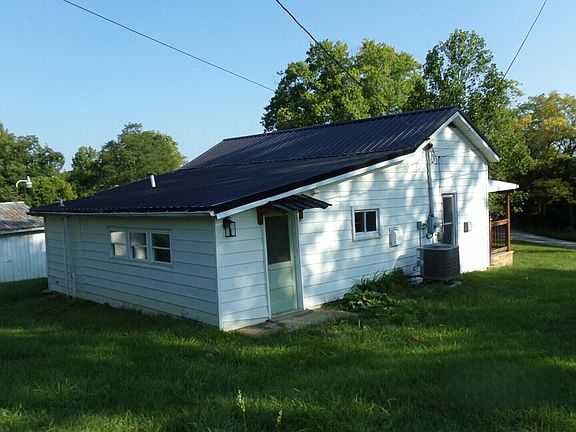 2nd image of 1585 Squiresville Rd