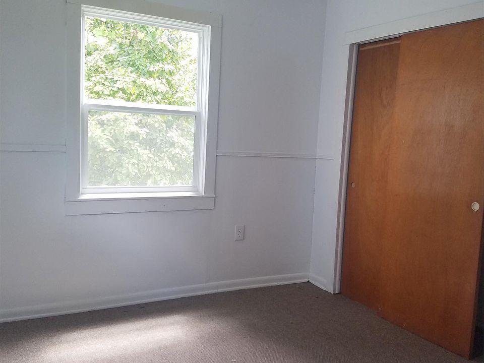 222 Clyde St, Beckley, WV 25801 Zillow