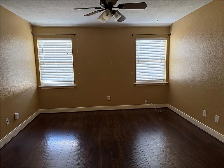 18101 Heritage Ln #8101 — Photo 9