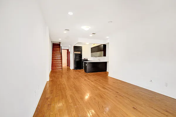 Sold by Davis & Associates Realty Inc | media 16