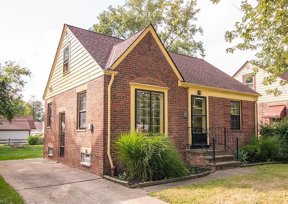 1st image of 4356 Lee Heights Blvd