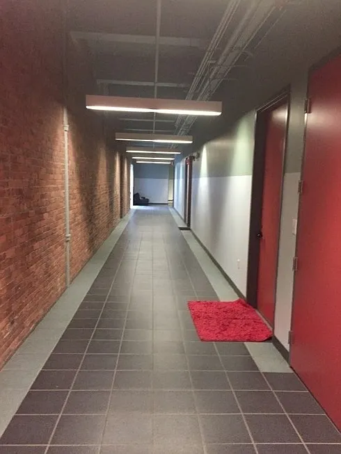 Studio, 650 sqft, $2,750 — Photo 2