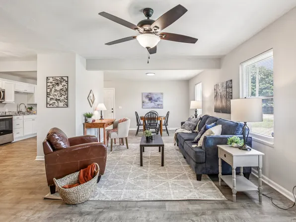 7127 Corner Dr, Murfreesboro, TN 37129