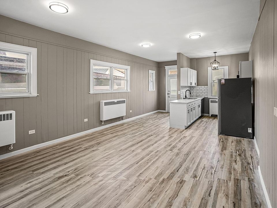 203 S Broad St Middletown OH Zillow