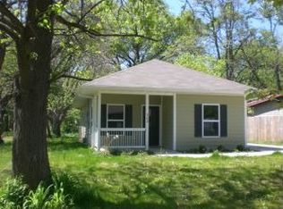 303 Oak St, Columbia, MO 65203