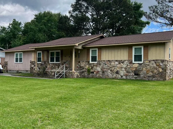 2143 Meadowood Dr, Southside, AL 35907