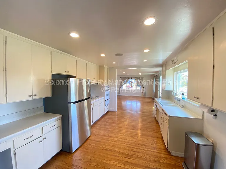 339 Crouch St — Photo 6