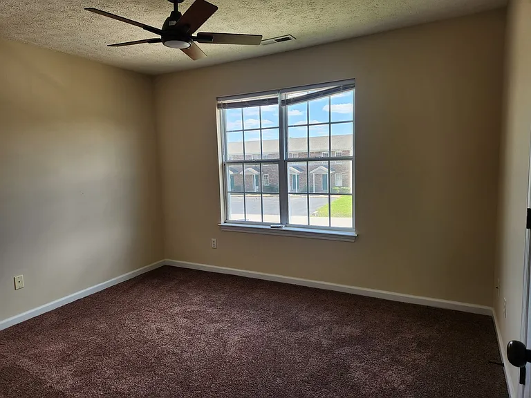 105 Bob White Way — Photo 4
