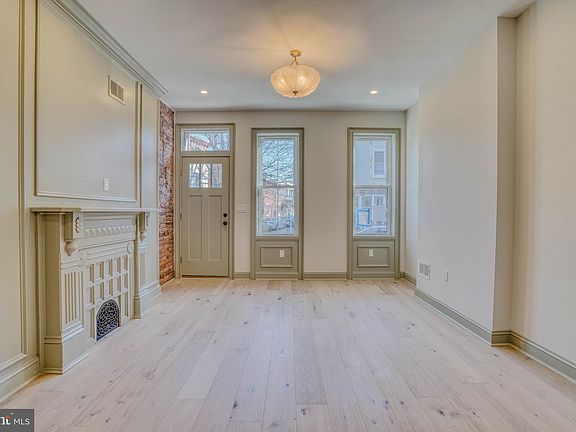 5th image of 2424 E Norris St