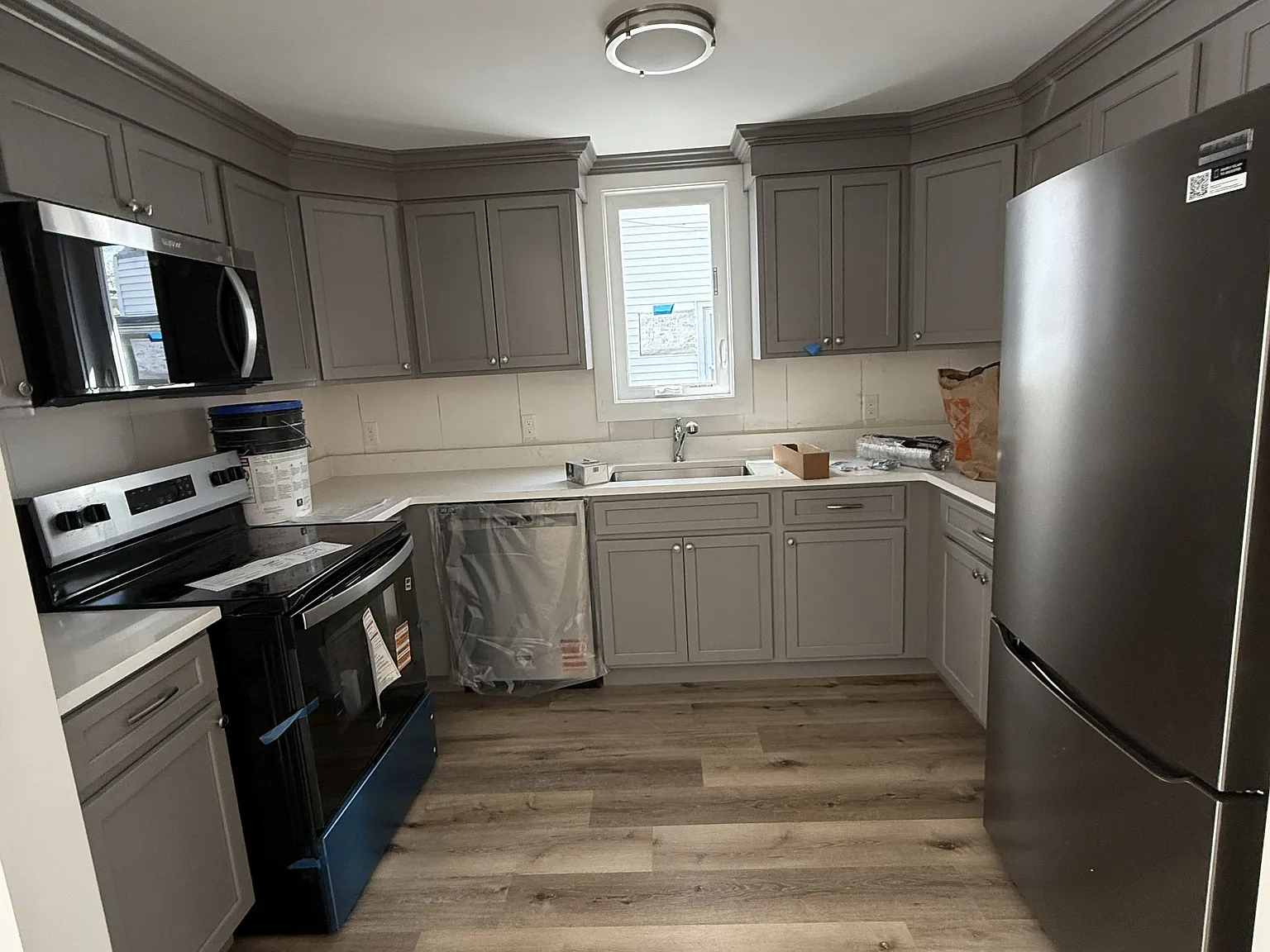 1 bed, 700 sqft, $2,350 — Photo 3