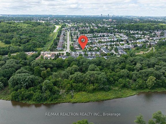 5th image of 21 Brandy Cres