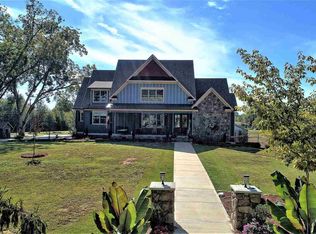 102 Cleveland Rd, Locust Grove, GA 30248