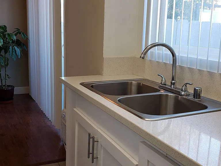 Magnolia Apartments - Your Sherman Oaks Retreat! — Photo 18