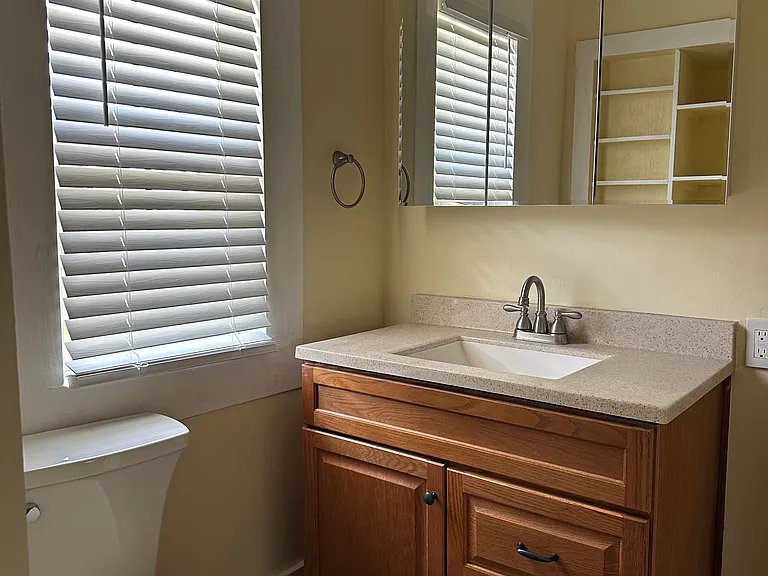 Full bath newly renovated.