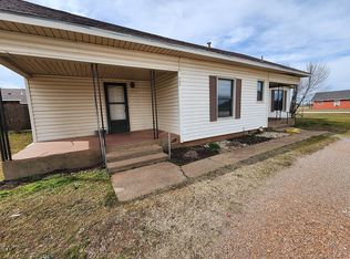 124 N Stinson Ave, Grandfield, OK 73546