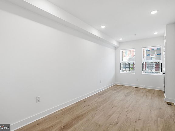 5th image of 4312 Pennsgrove St #1