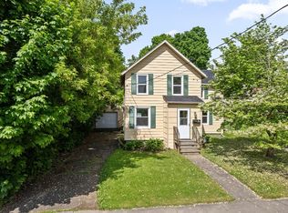 14 S Oak Ave, Endicott, NY 13760