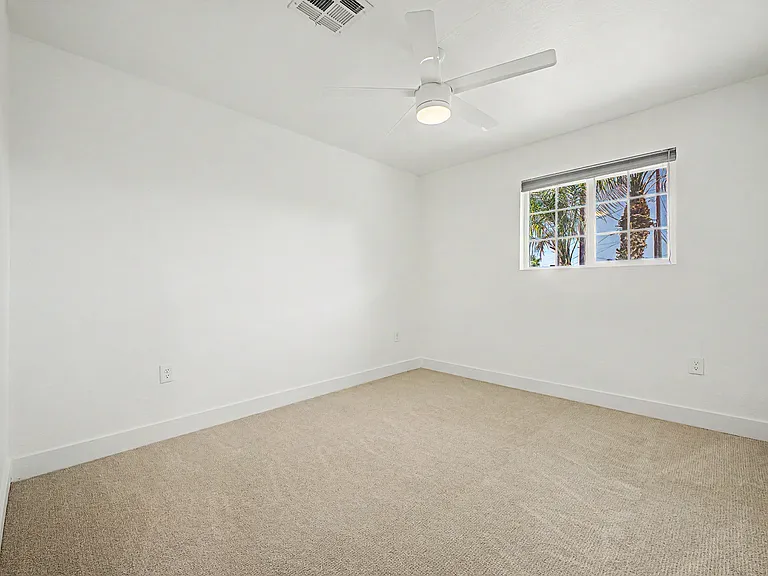 8129 E Oak St — Photo 20