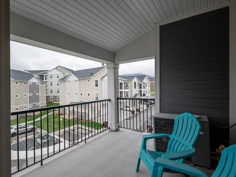 4216 W McKellen Dr #F304 — Photo 2