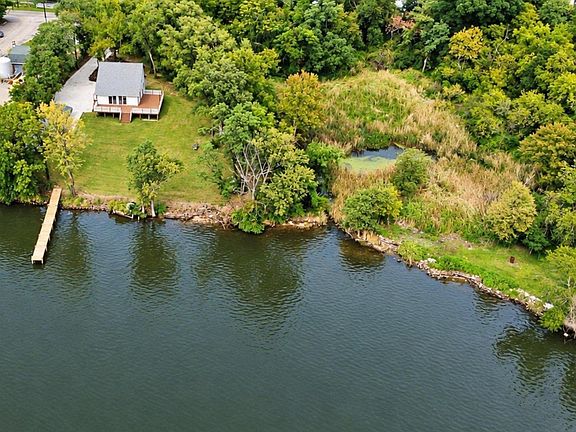 5th image of 336 Riverside Dr