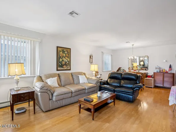 18 San Salvador Street, Toms River, NJ 08757