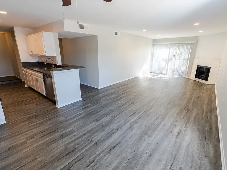 4432 Coldwater Canyon — Photo 6