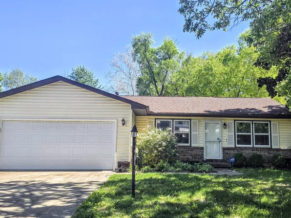2509 Southwood Dr, Champaign, IL 61821