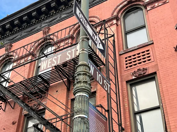 668 Washington Street image 14 of 14