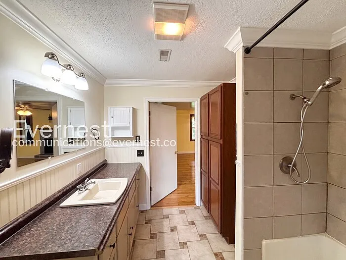 466 Hays Hollow Rd — Photo 8