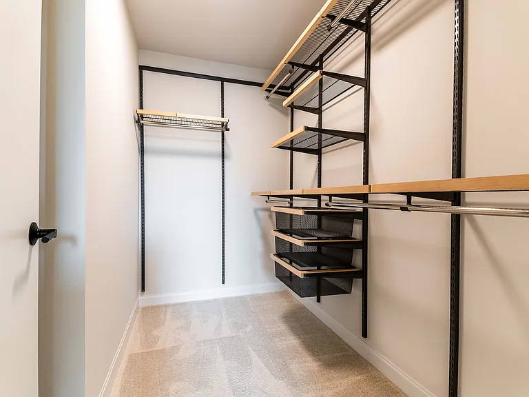 Walk-in Closet