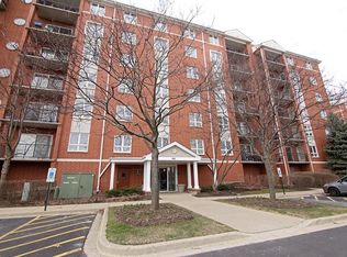 100 N Milwaukee Ave APT 405, Wheeling, IL 60090