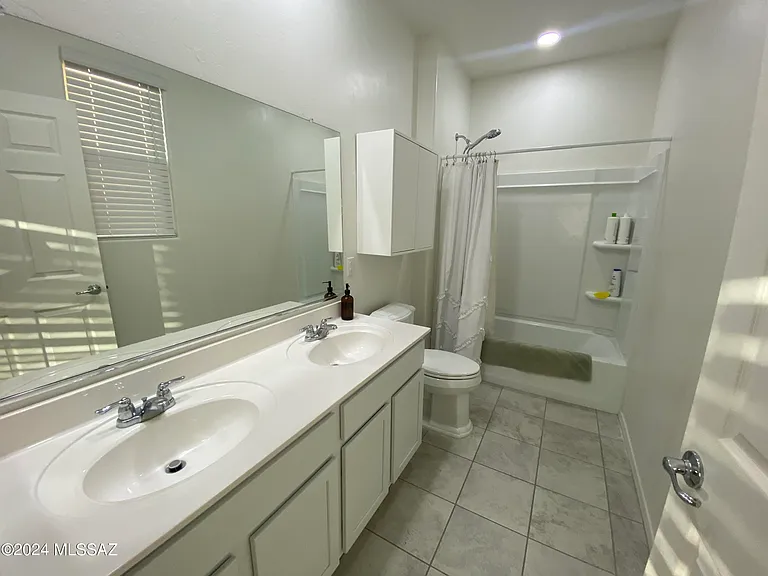 12265 N Sutter Dr — Photo 9