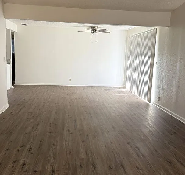 7231-7233 Adobe Casa Court — Photo 2