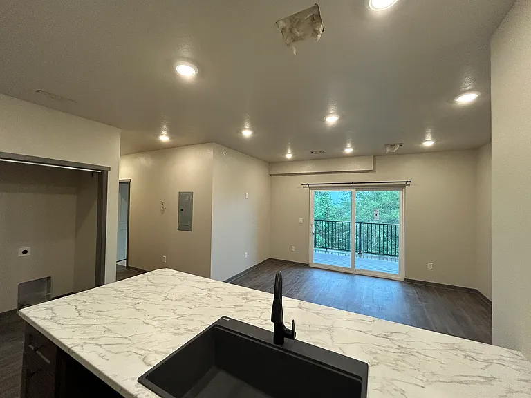 6950 Hickman Rd #300A — Photo 3
