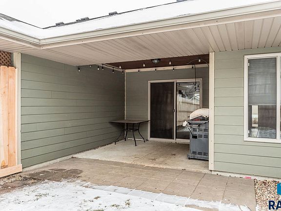 4th image of 406 Cypress Cir