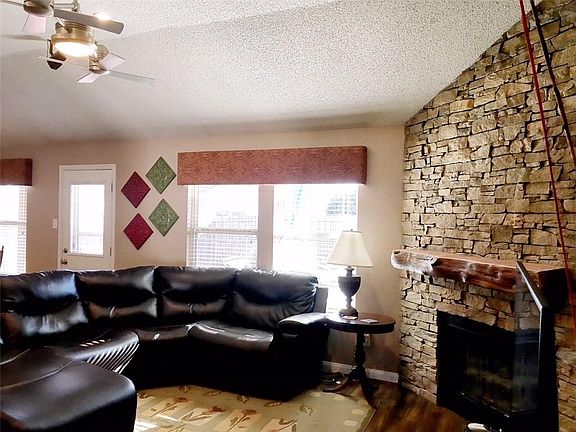5th image of 3300 Cliff Oaks Dr