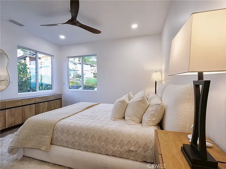 32551 Seacliff Dr — Photo 26