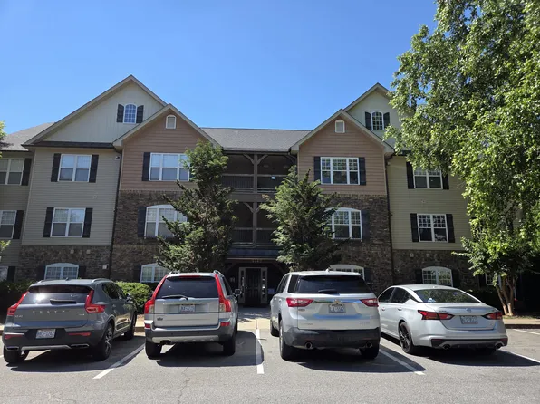 4742-2C Tatton Park Cir, Winston Salem, NC 27103