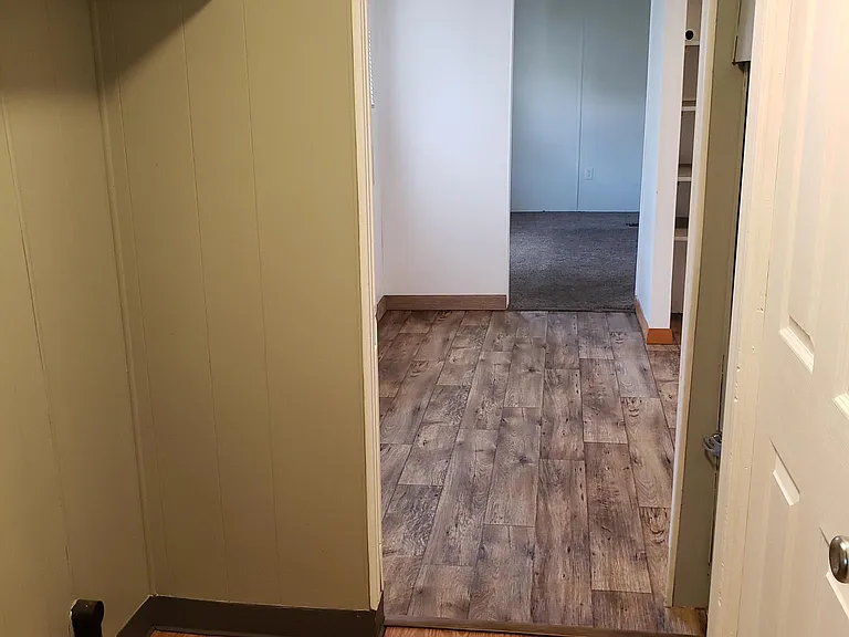 619 Mary St — Photo 3