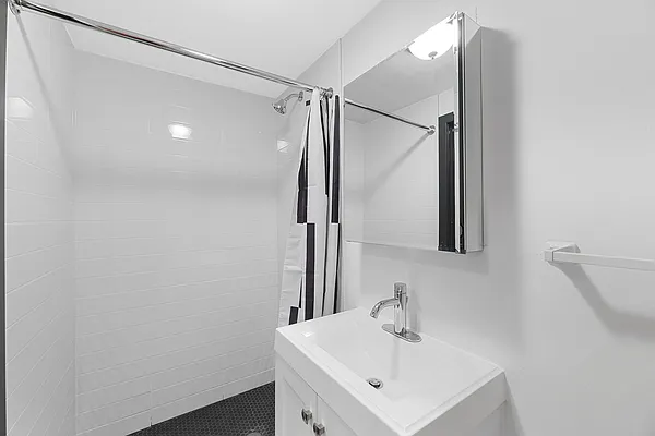 Rented by REAL New York | media 9