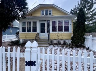 165 Franklin Ave, Aurora, IL 60506